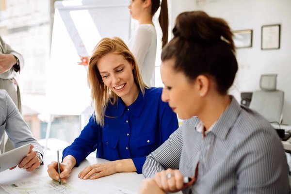 Quels sont les éléments qui ont contribué au succès de la Super Nintendo dans la guerre des consoles des années 90 ?